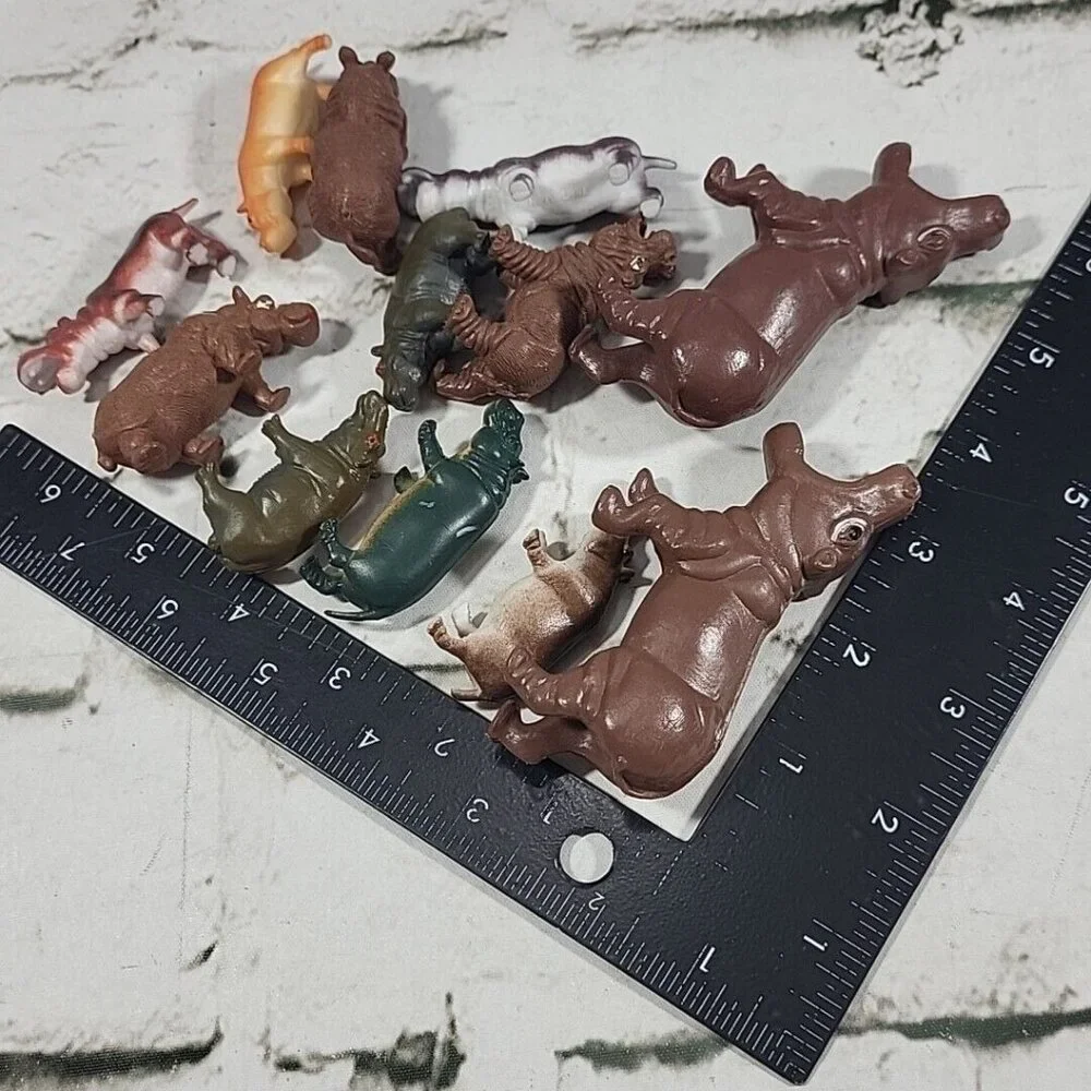 Hippos Hippopotamus Figures Toys Collectibles Lot of‎ 12